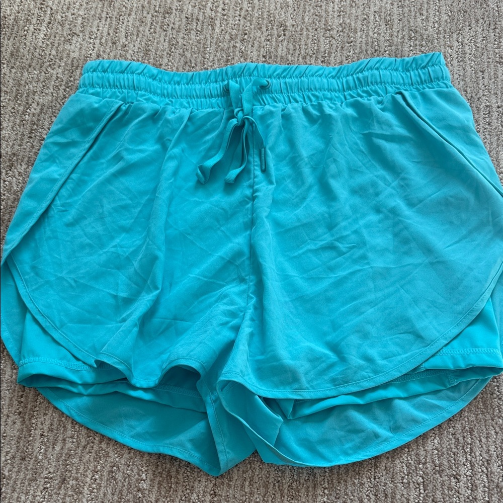 BuffBunny Lifesaver shorts